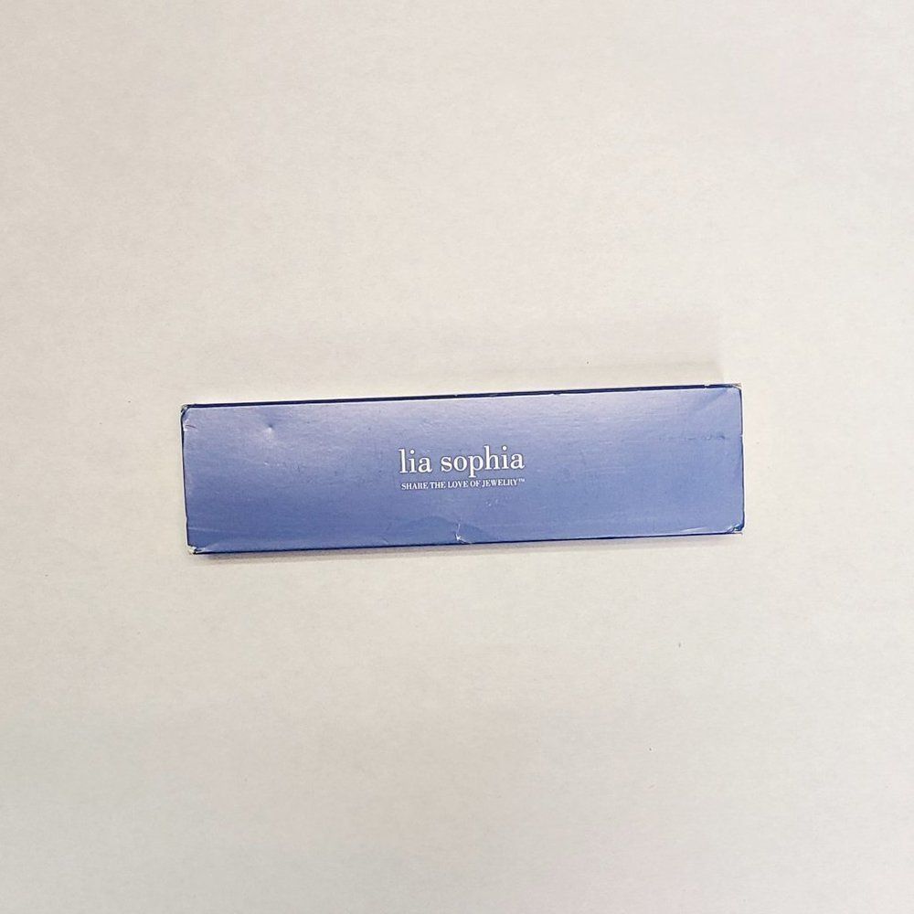Women's Neckless Mother-Of-Pearl Long Genuine NWT